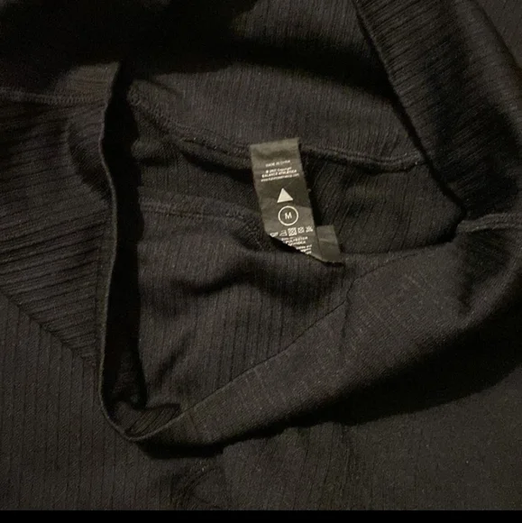 LINEAR LEGGINGS - Picture 2 of 2